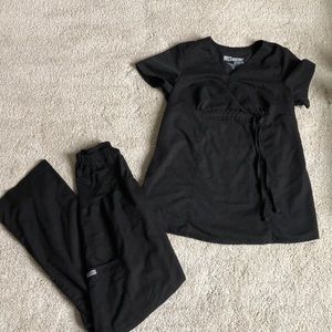 Never worn Greys Anatomy xs maternity scrubs black